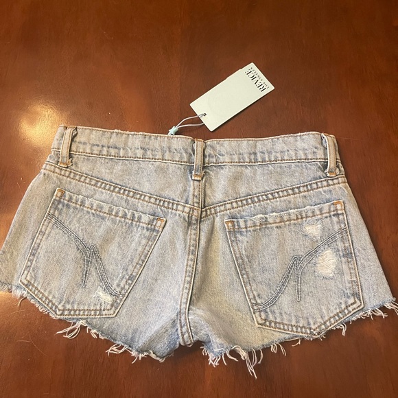 Revice Editors Cut Summer Fling Jean Shorts. Size- 24. Brand new. - Picture 5 of 8